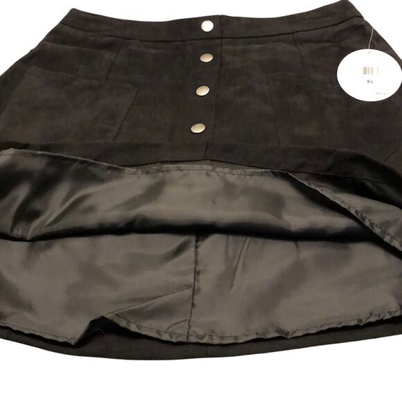 Love by Design Black Faux Suede Mini Skirt Juniors Size XL Pockets Lined - Picture 5 of 8